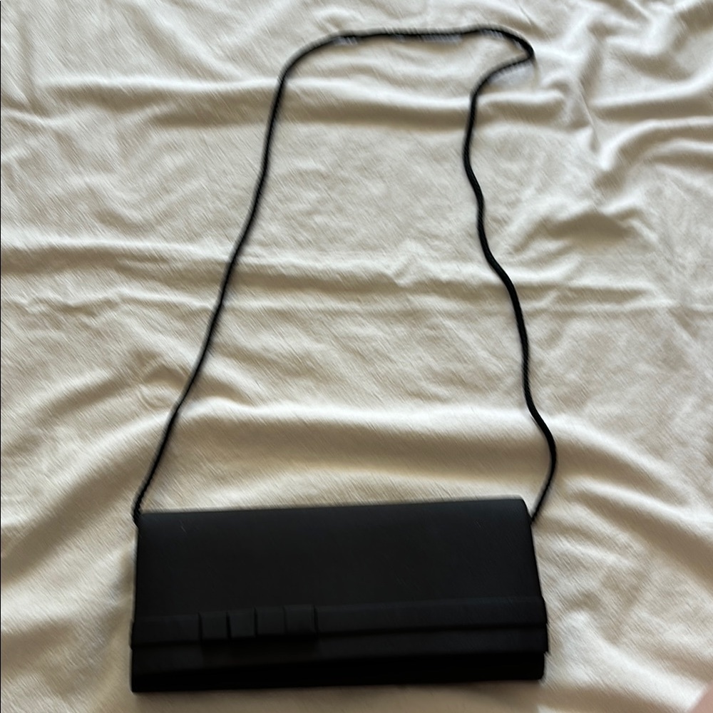 Chic Black Clutch with Strapchic